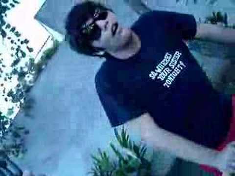 I Suck (Mark Ronson. Feat Rivers Cuomo)