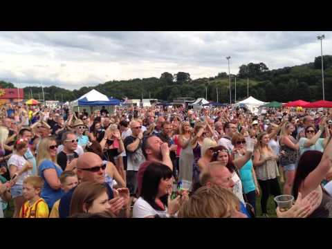 Bessie and the Zinc Buckets @ Corbridge Festival "Rock This Town" 2014
