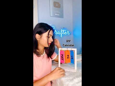 DIY Calendar 😱 | #shorts #youtubepartner #youtubeshorts #crafteraditi @CrafterAditi