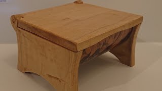 Beautiful Zebrano and Maple Keep Sake/Trinket Box