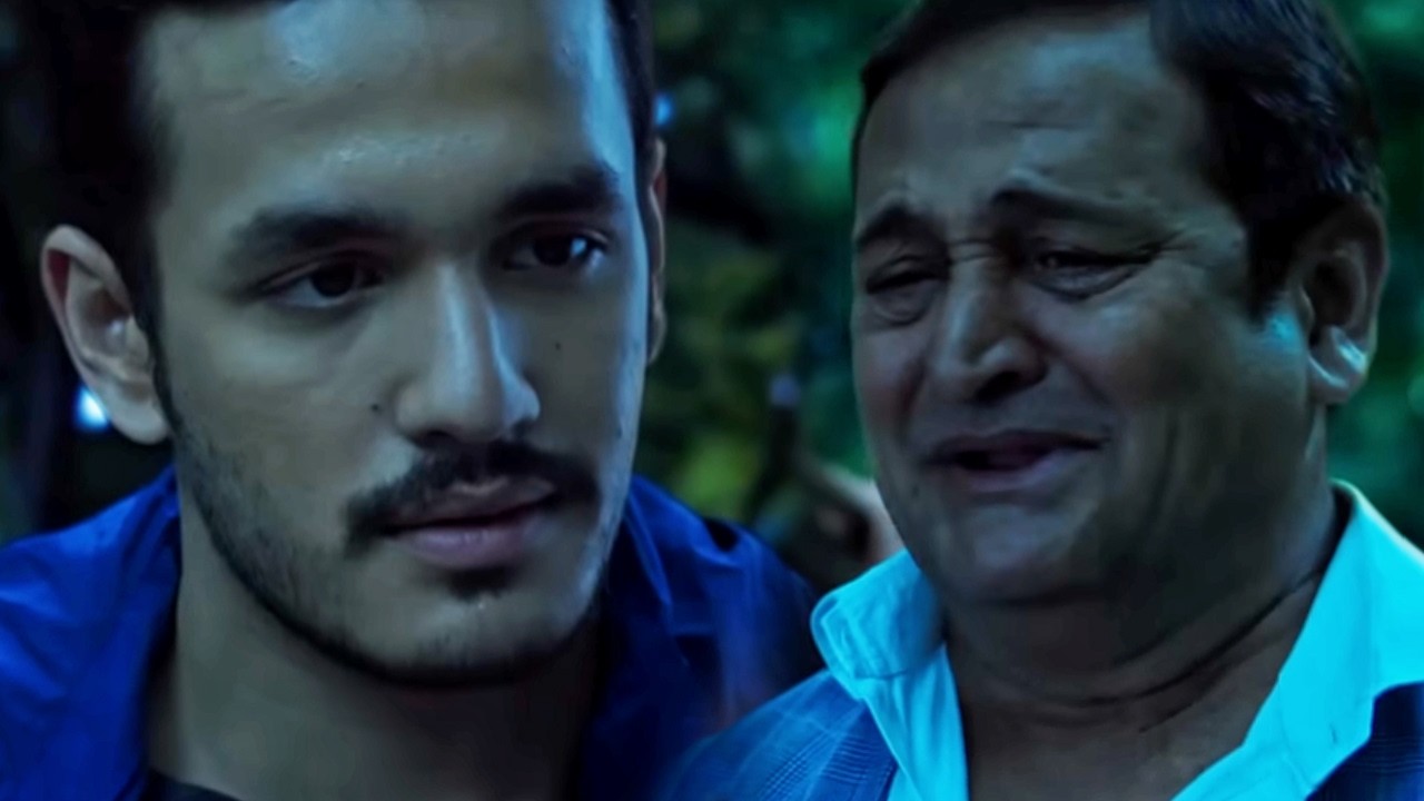 महेश मांजरेकर अखिल अक्किनेनी को गले लगता है | Akhil The Power Of Jua