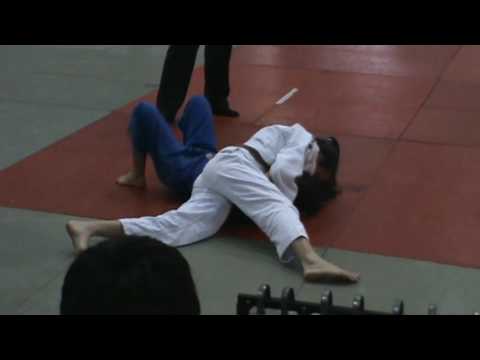 Manoela Takuma - Luta 1 - Paulista Juvenil 2009