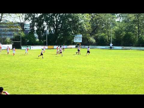 22 april 2011 - Voetbal Groote Lindt D2 - Alblasserdam 5-1 kampioenswedstrijd - 4-0 Sven.