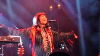 Buffy Sainte Marie We Are Circling