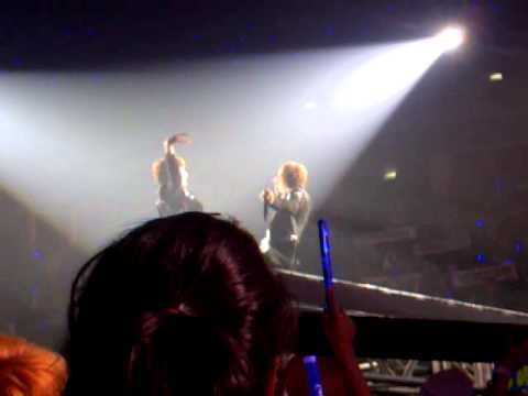 SS4 Bangkok - Kyuhyun and Eunhyuk funny/cute antics