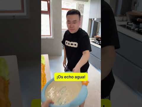 ¡Criar bolas de agua en la piscina!