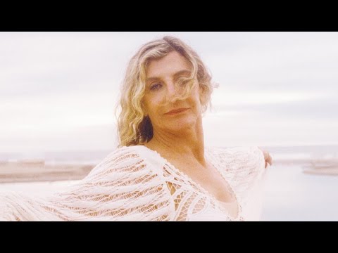 Pebe Sebert – City's Burning (Demo version)