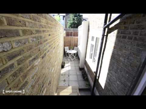 Refurbished studio flat B with patio to rent in Hammersmith and Fulham - Spotahome (ref 116504)