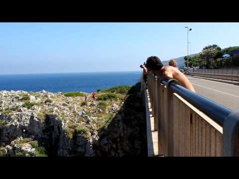 Tuffo incredibile dal ponte del Ciolo | Salento | 08-2011