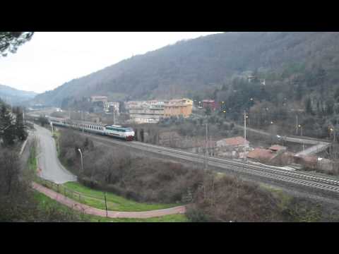 InterCity 580 "Tacito" Terni - Milano Centrale sotto la pioggia (E444R.094)