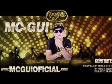 Mc Gui   Beija ou Não Beija Clipe Oficial