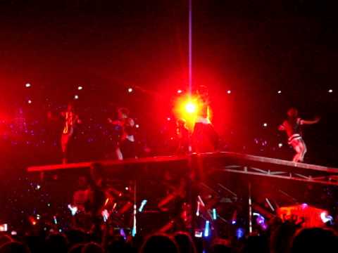 [mycam 120922 SMTown JKT] Shinee ft. Luhan (Exo-M) - Lucifer