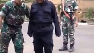Download lagu VIDEO LUCU BAPAK SECURITY GA BISA JALAN DITEMPAT mp3 Download lagu VIDEO LUCU BAPAK SECURITY GA BISA JALAN DITEMPAT mp3