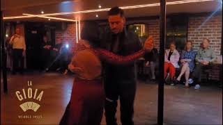 Roxane Camargo & Giuliano Calvimonte (1/4)