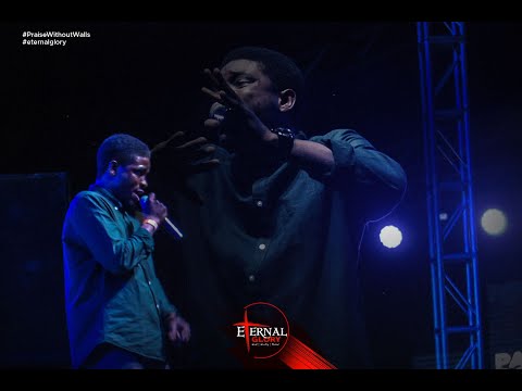 PASTOR DOLAPO LAWAL WORSHIP SESSION AT PWW IV