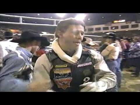 Tuff Hedeman vs Shotgun Red - 97 PBR Billings (88.5 pts)