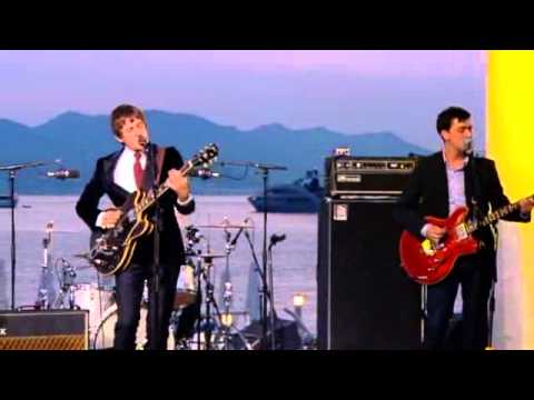 Miles Kane - My Fantasy (Live au Festival de Cannes)