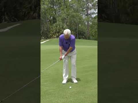 The key to hitting soft pitches around the green! 🔥⛳