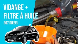 Youtube thumbnail of video "Vidange et remplacement du filtre à huile"