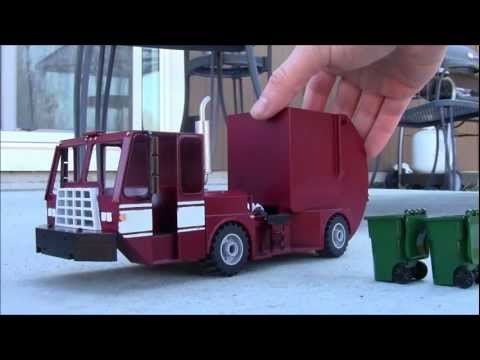 1:34 Scale Custom Built Lodal EVO Garbage Truck