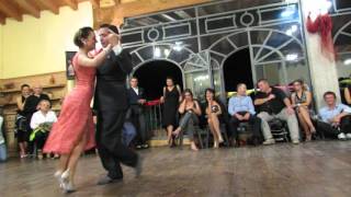 Sebastian Zanchez e Malvina Gili -  Milonga in Corte (3/10/2015) - Violetas 2/5