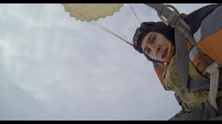 preview picture of video 'Прыжок с парашютом, аэродром Первушино (2.7K)'