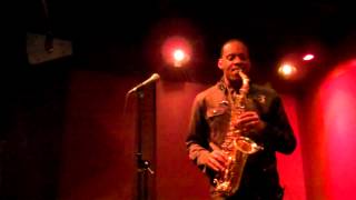 Jackiem Joyner performs Reunion Live at Spaghettinis