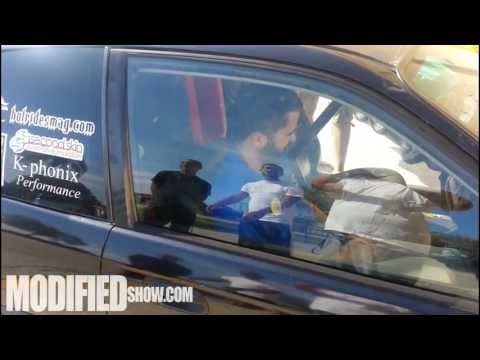 Guy bails out from loud bass! 7,000w 4 15" SSA XCON's in Honda Civic EK