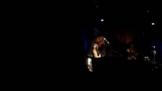 JOAN AS POLICE WOMAN - To America (27. Nov. 2008 / live in T