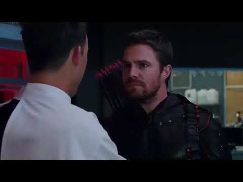 stephen amell sings to melissa benoist