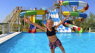 Water Parks for Kids and Splash Pads | Funny Kids Videos Lo Lo Kids