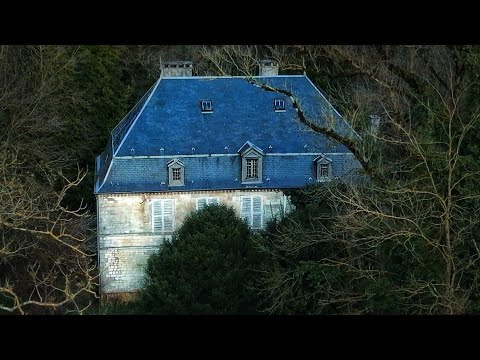 THEY NEVER CAME HOME Scary Abandoned House Family Vanished And Left It Untouched