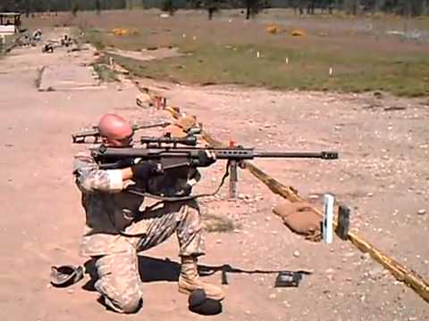 disparando con el barret cal. 50