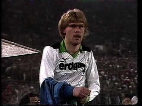 UEFA Cup 1985-86. Borussia Mönchengladbach - Real Madrid. Full Match (part 4 of 4).