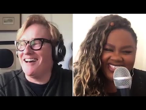 柯南和妮可拜爾玩 "從來沒有我曾經" (Conan & Nicole Byer Play "Never Have I Ever")