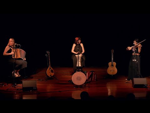 YÖRÜK -  USTI USTI BABA - chanson traditionnelle macédonienne tsigane