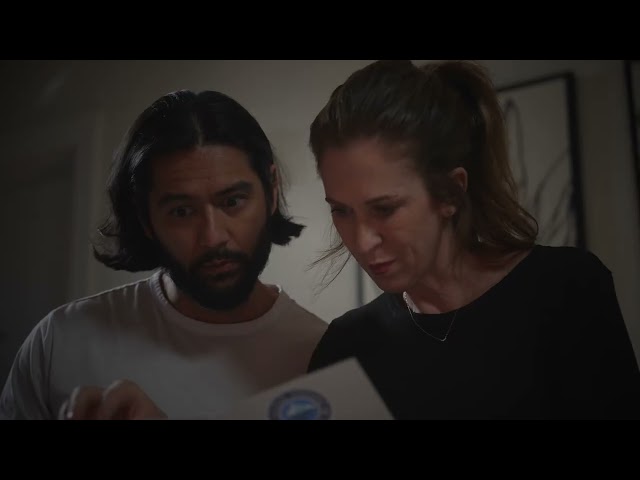 Vídeo relacionado con Murder Mystery Adult Party Game | Death in Antartica