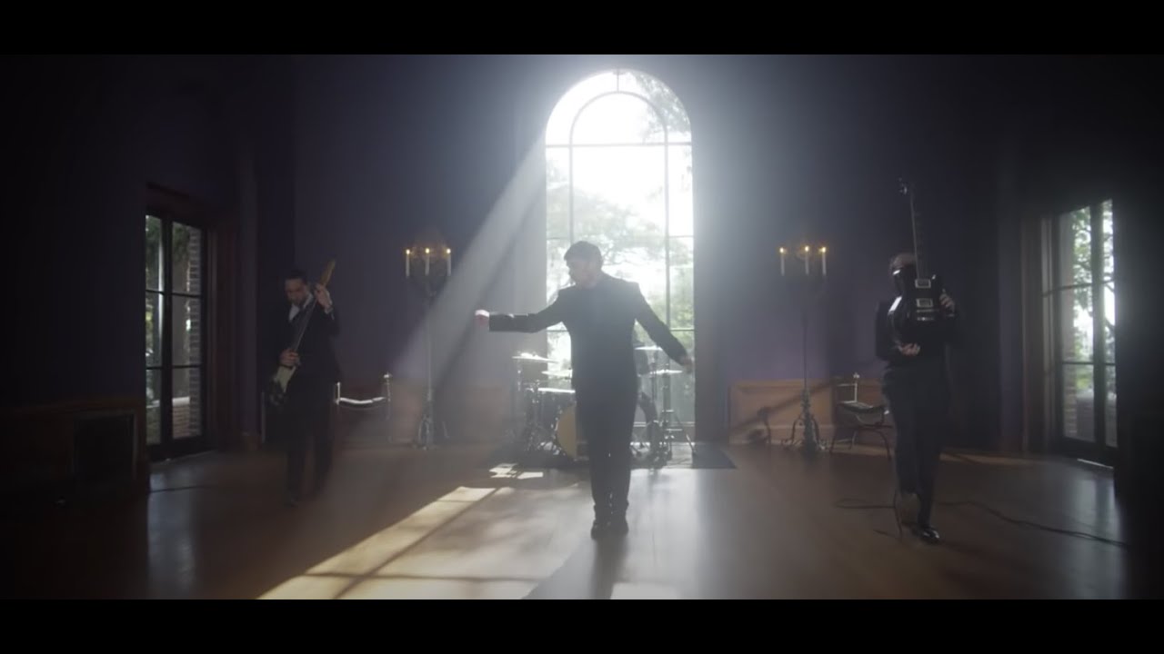 Shinedown - GET UP (Official Video) - YouTube