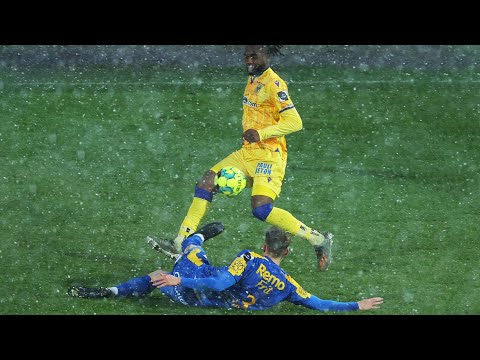 🎥 SP 31 | Reactie Schoonbaert na Waasland-Beveren - STVV 2-4 (06-04-2021) 💛💙🦁