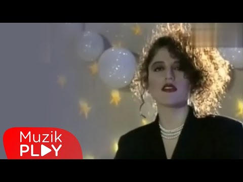 Aşkın Nur Yengi - Ayrılmam (Official Video)