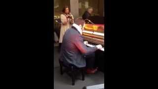 Raphael Gualazzi - Un mare in luce