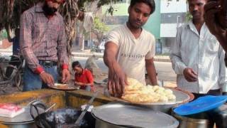 Channa Batura - A popular fast food dish