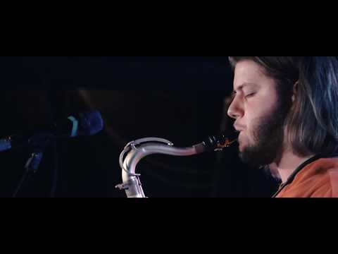 Têtes de Pois at the Wardrobe