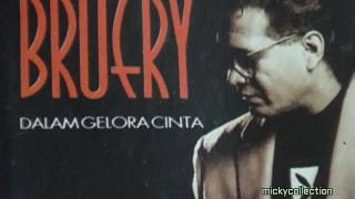 Download lagu BROERY PESULIMA FT HELVY MERYAND - RASA CINTA mp3