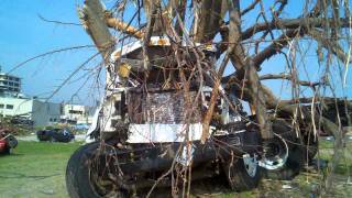 preview picture of video 'Truck wrapped around tree in Joplin'