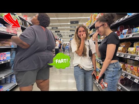 800lbs Man Farts On People Of Walmart!!!!