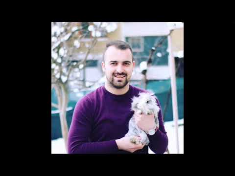 Kako bananu jedu ljudi koji imaju i koji nemaju kunica ....🐰🐇