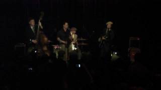 44 Shakedown - I can't stop it