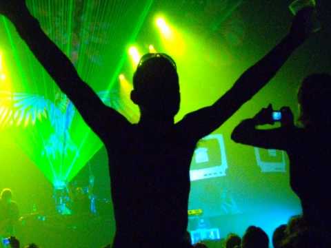 Paul van Dyk Ft St Etienne - Tell Me Why (The Ridle) (John Askew Remix)