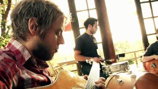 CUFF THE DUKE - Standing On The Edge